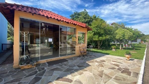 Casa Condominio para Venda - 90m², 2 dormitórios, 3 vagas - Guarujá