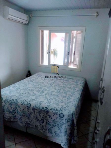 Casa em Porto Alegre, no bairro Hípica, com 3 dormitório(s), e 3 banheiros, à venda.