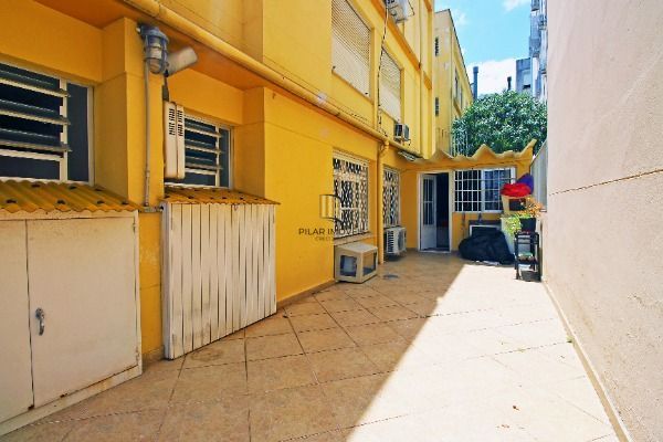 Apartamento em Porto Alegre, no bairro Petrópolis, com 3 dormitório(s), e 3 banheiros, à venda.