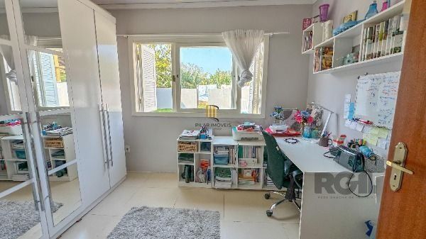 Casa para Venda - 137m², 3 dormitórios, sendo 1 suites, 3 vagas - Imperial Parque
