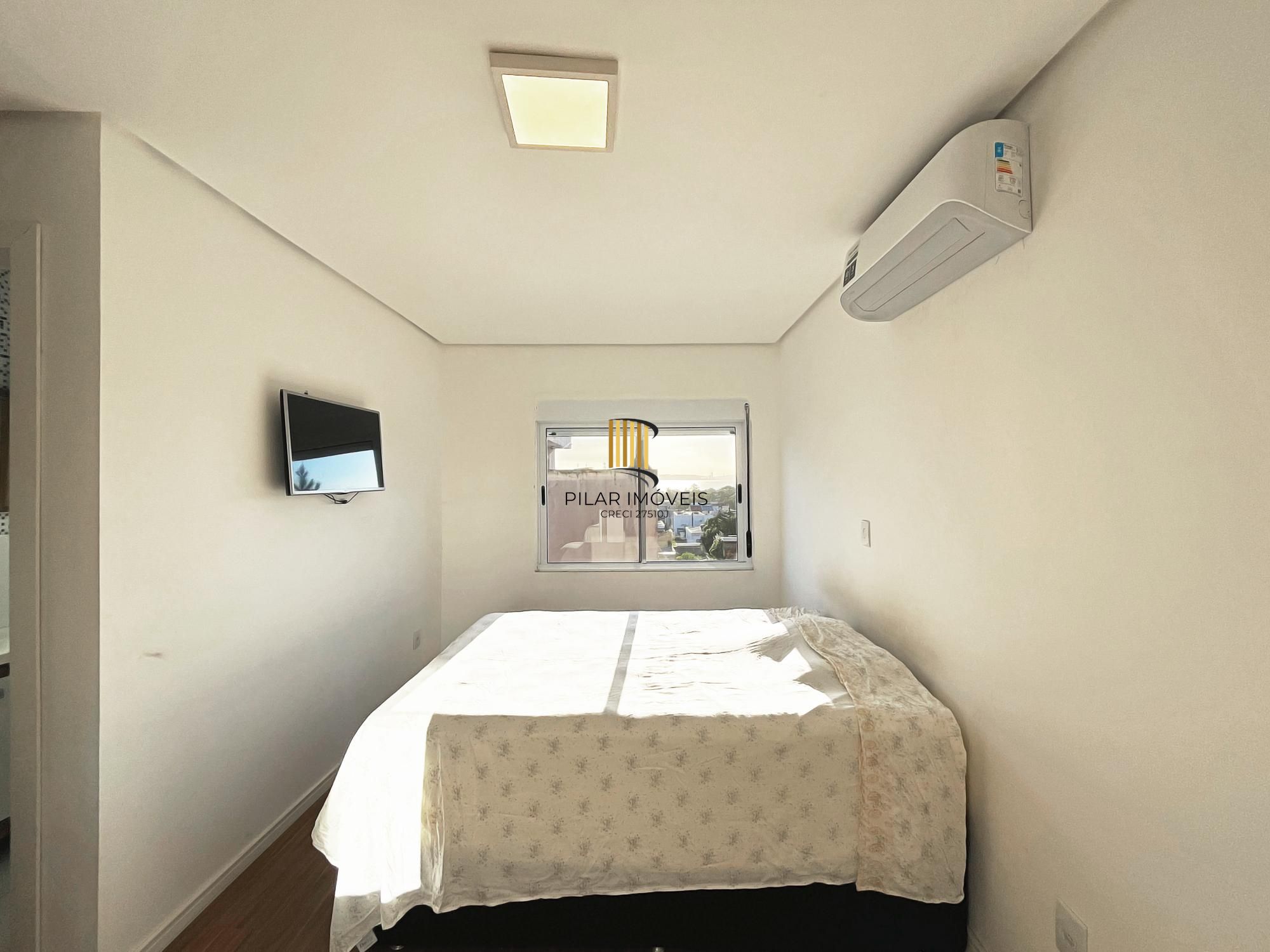 Casa 3 dormitórios no bairro Guarujá