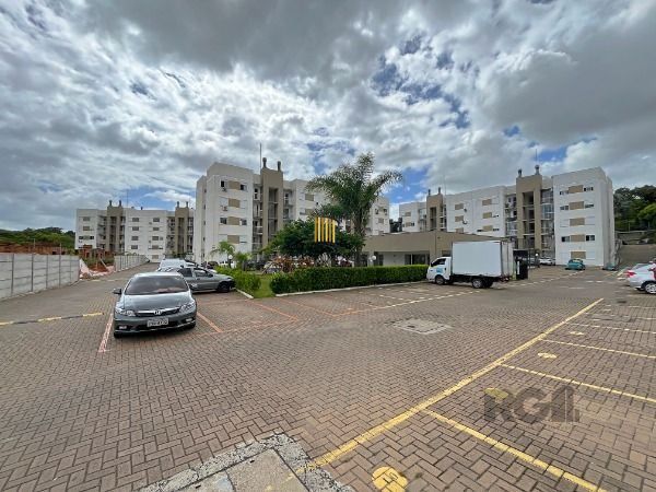 Apartamento em Porto Alegre, no bairro Vila Nova, com 2 dormitório(s), e 2 banheiros, à venda.