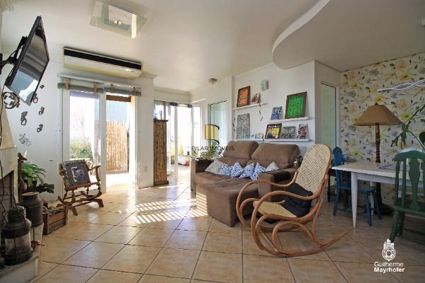 Cobertura para Venda - 191.59m², 3 dormitórios, sendo 1 suites, 2 vagas - Tristeza