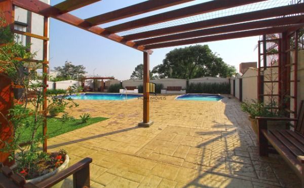 Apartamento em Porto Alegre, no bairro Santa Tereza, com 3 dormitório(s), e 3 banheiros, à venda.