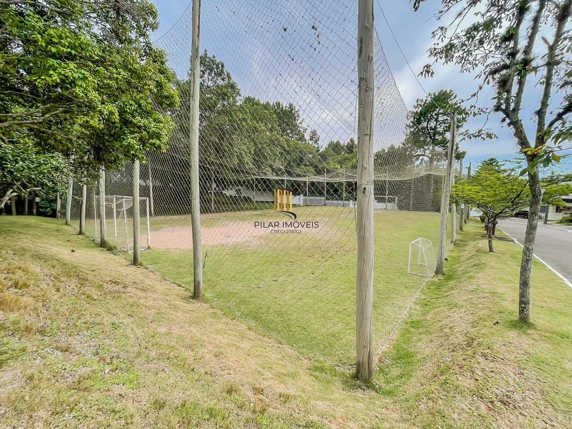 Casa 3 suítes com piscina em condomínio alto padrão na zona sul de Porto Alegre !