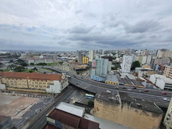 Apartamento em Porto Alegre, no bairro Centro Histórico, com 1 dormitório(s), e 1 banheiros, à venda.