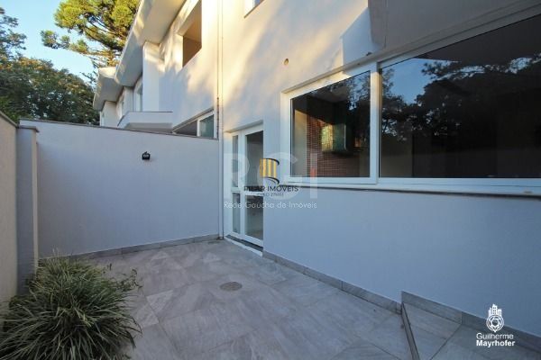 Casa Condominio para Venda - 254.32m², 3 dormitórios, sendo 3 suites, 2 vagas - Pedra Redonda