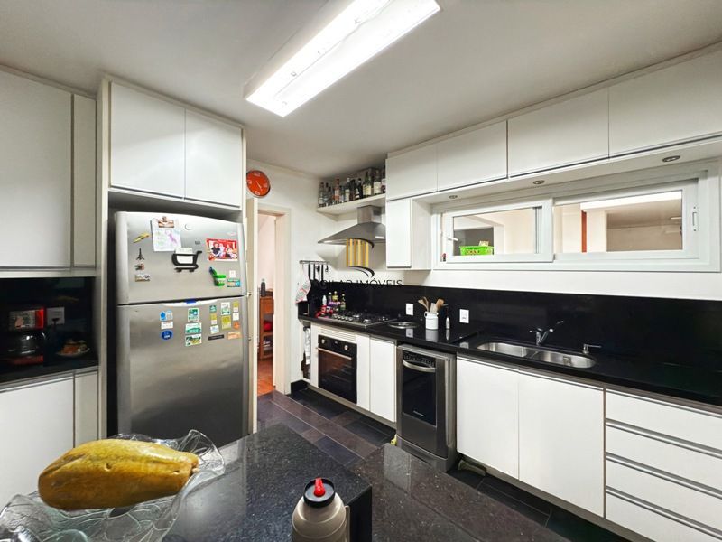 Residência, ótimo padrão com 4 suítes nos altos do Jardim Isabel, com vista perene para o Guaiba e Por-do-Sol