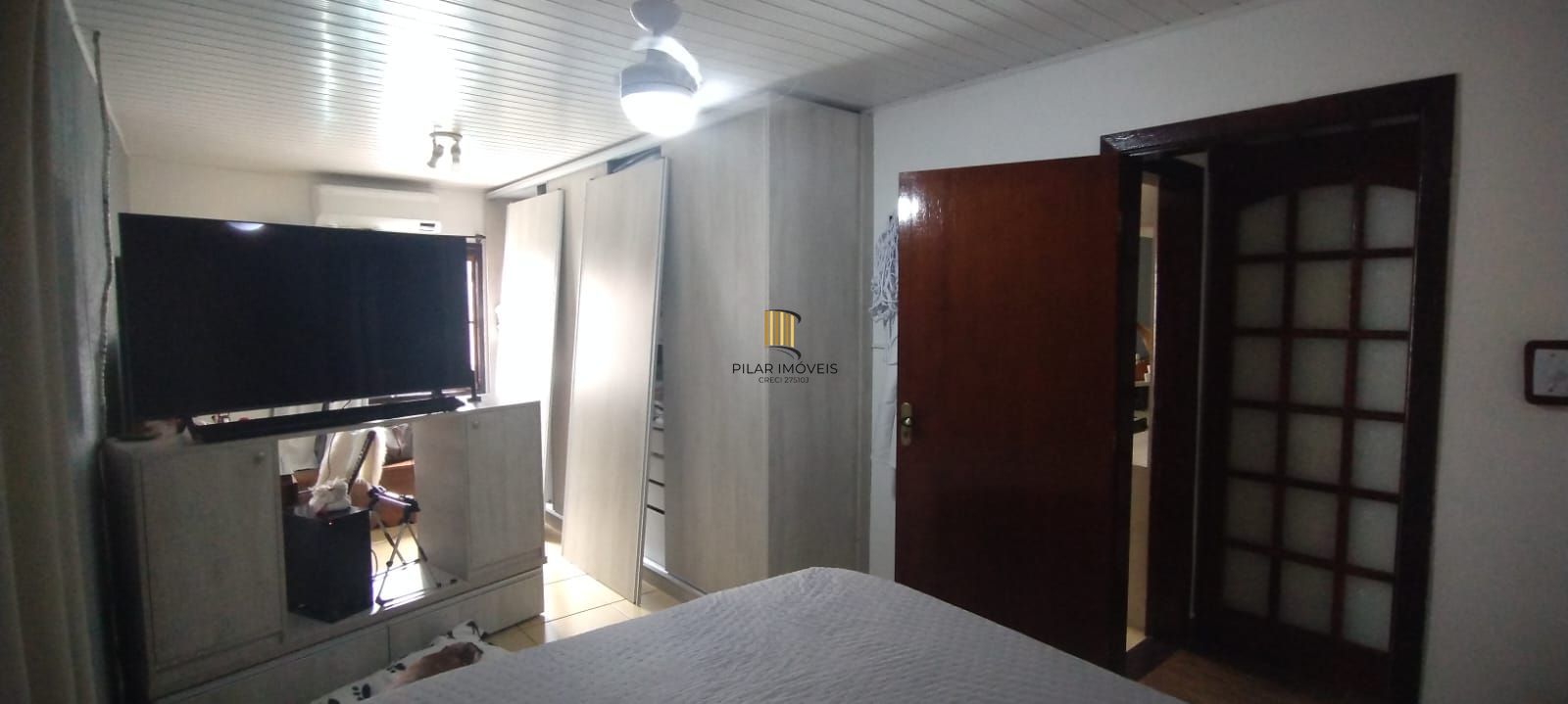 Casa com piscina e com 4 dormitorios no bairro Restinga