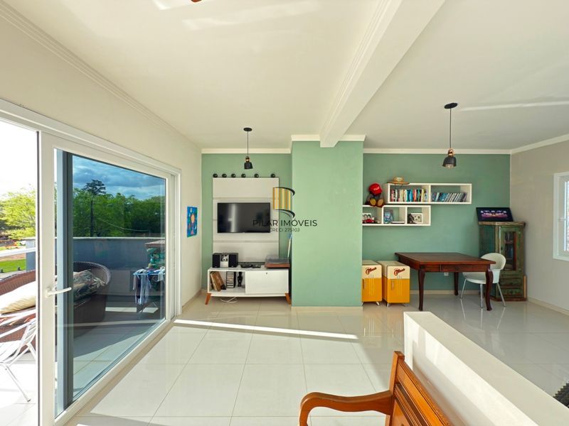 Casa com vista para o Rio e 3 dormitórios