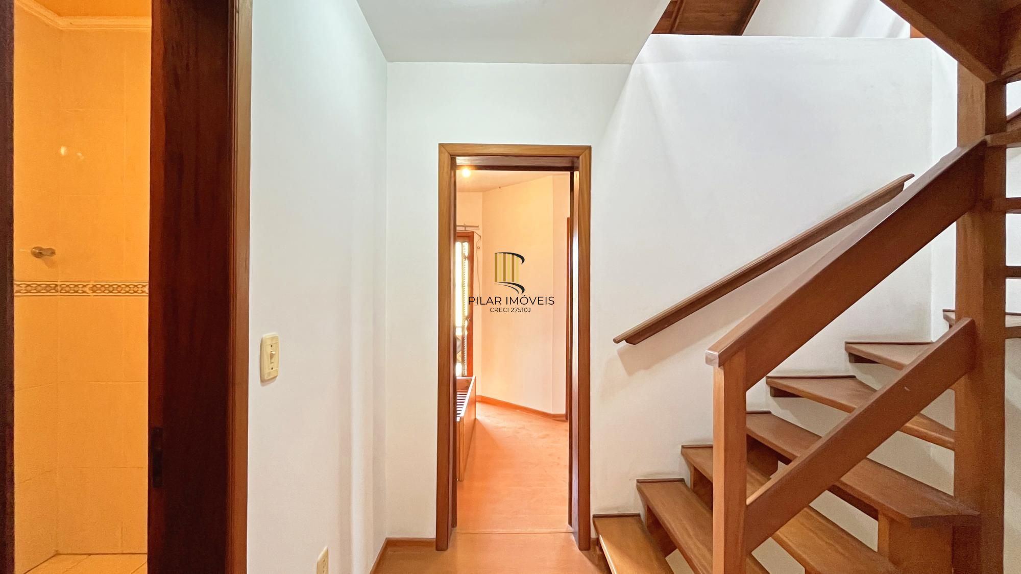 Casa Condominio para Venda - 96m², 3 dormitórios, sendo 1 suites, 2 vagas - Hípica