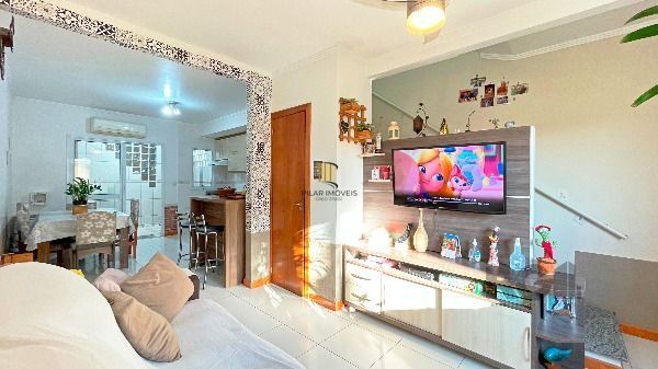 Casa Condominio em Porto Alegre, no bairro Aberta dos Morros, com 2 dormitório(s), e 2 banheiros, à venda.