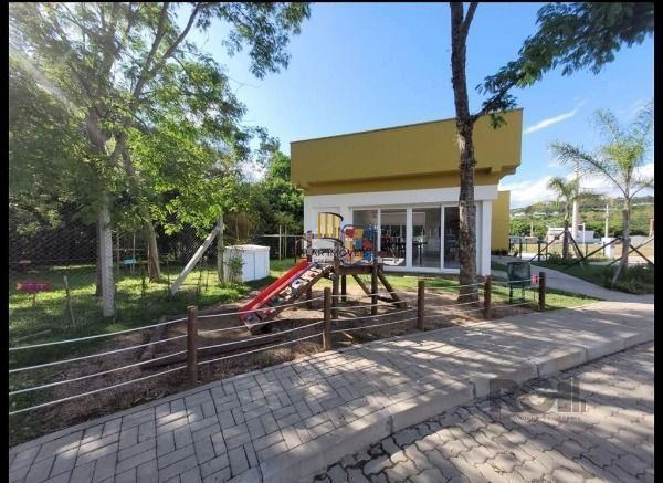 Terreno em Porto Alegre, no bairro Campo Novo, à venda.