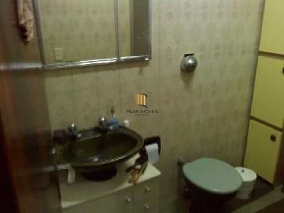 Casa para Venda - 168m², 4 dormitórios, sendo 2 suites, 3 vagas - Guarujá