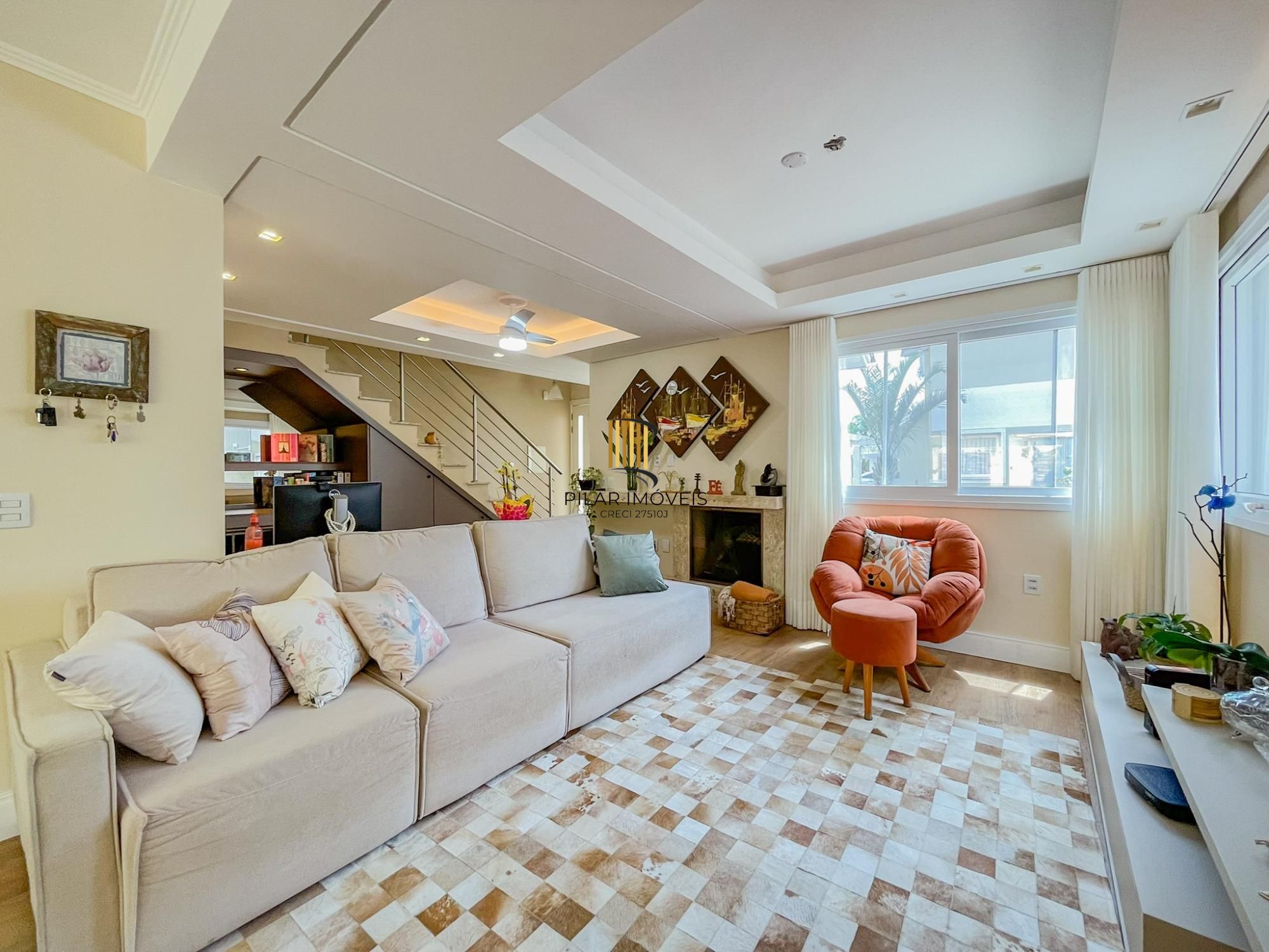 Sobrado Alto Padrão 3 dormitórios 4 vagas garagem, no Lagos de Nova Ipanema