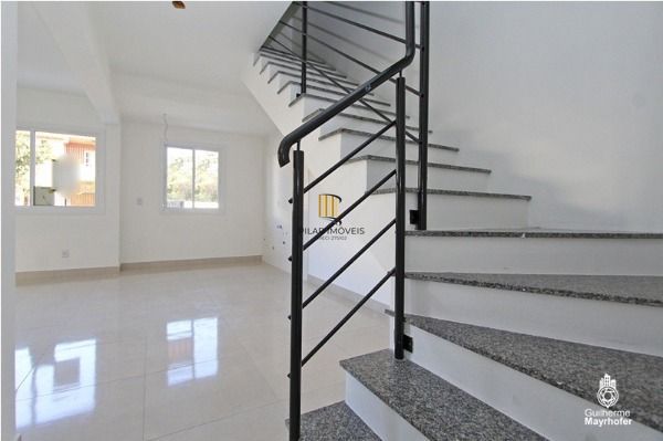 Casa para Venda - 101.45m², 3 dormitórios, sendo 2 suites, 1 vaga - Portal do Guarujá
