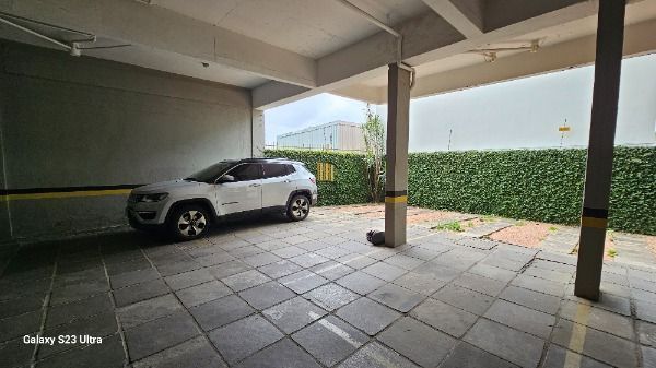 Apartamento em Porto Alegre, no bairro Chácara das Pedras, com 2 dormitório(s), e 2 banheiros, à venda.