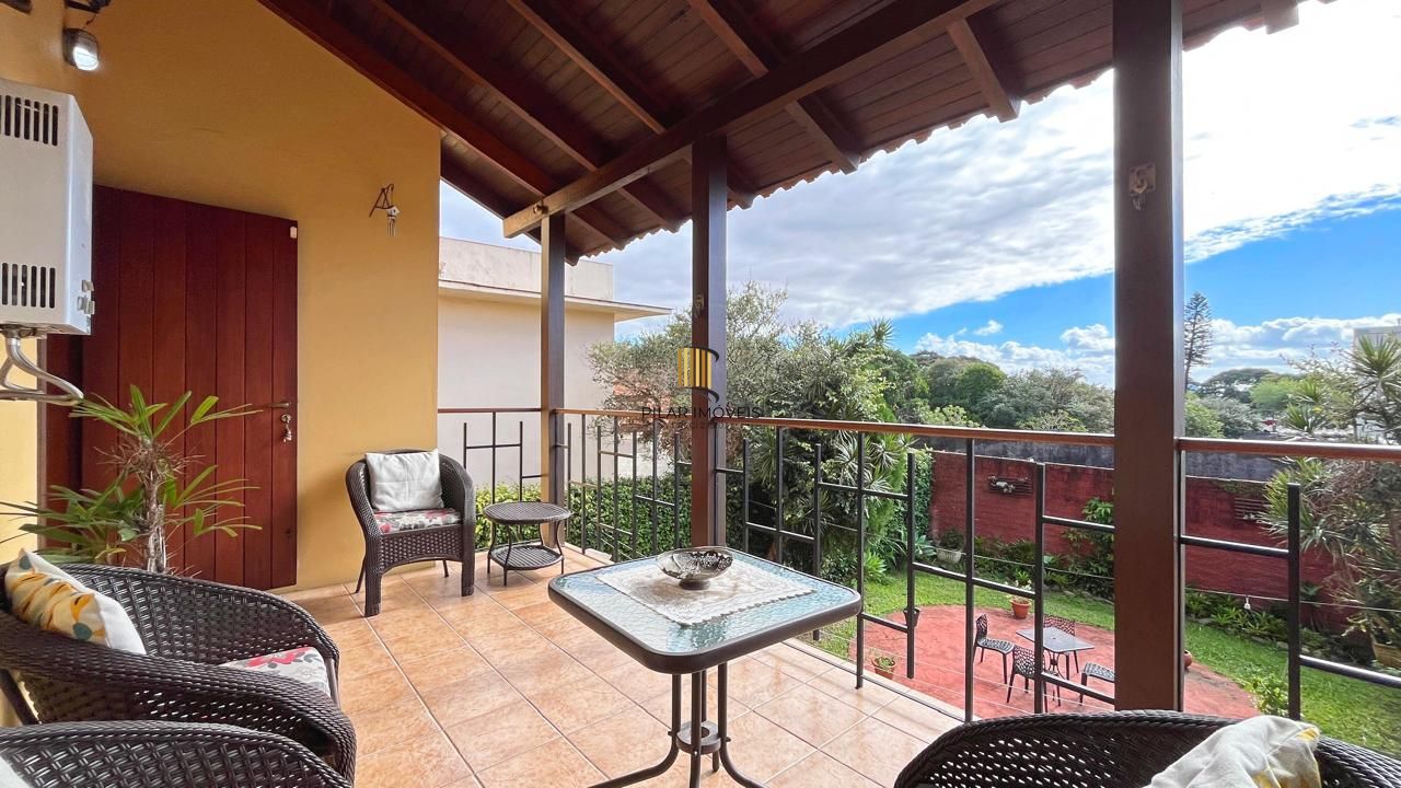 Casa 3 dormitórios no bairro Tristeza