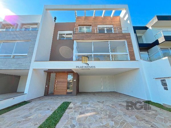 Casa Condominio em Porto Alegre, no bairro Hípica, com 3 dormitório(s), e 3 banheiros, à venda. - Pilar Imóveis