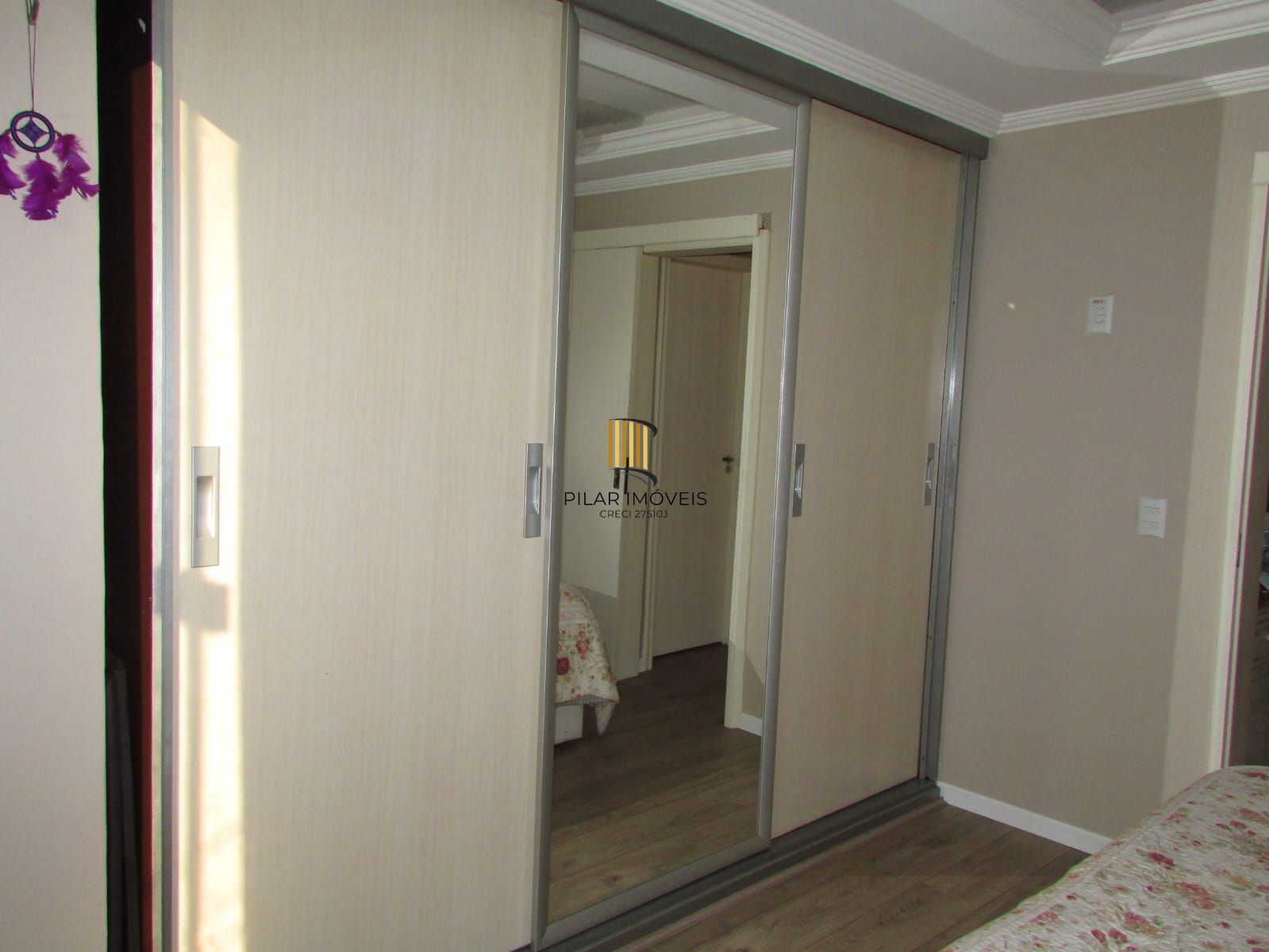 Casa na Zona sul de Porto Alegre com 02 dormitórios e pátio.