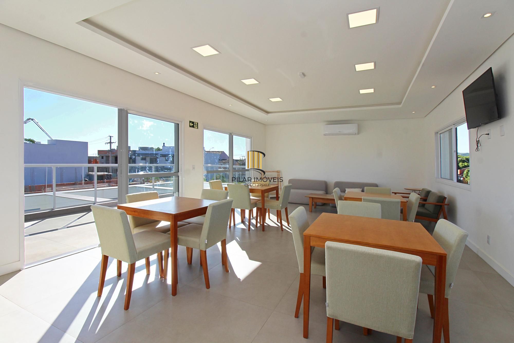 Casa Condominio em Porto Alegre, no bairro Ipanema, com 3 dormitório(s), e 3 banheiros, à venda.