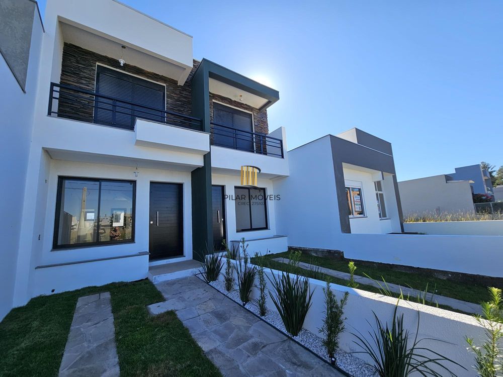 Casa 2 dormitórios no bairro Hípica