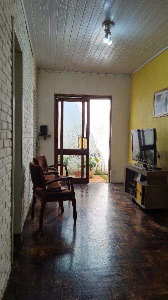 Casa para Venda - 85m², 3 dormitórios, 1 vaga - Ipanema