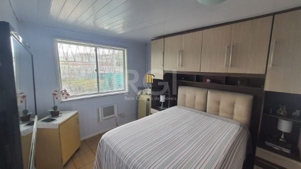 Casa para Venda - 220m², 4 dormitórios, 3 vagas - Restinga
