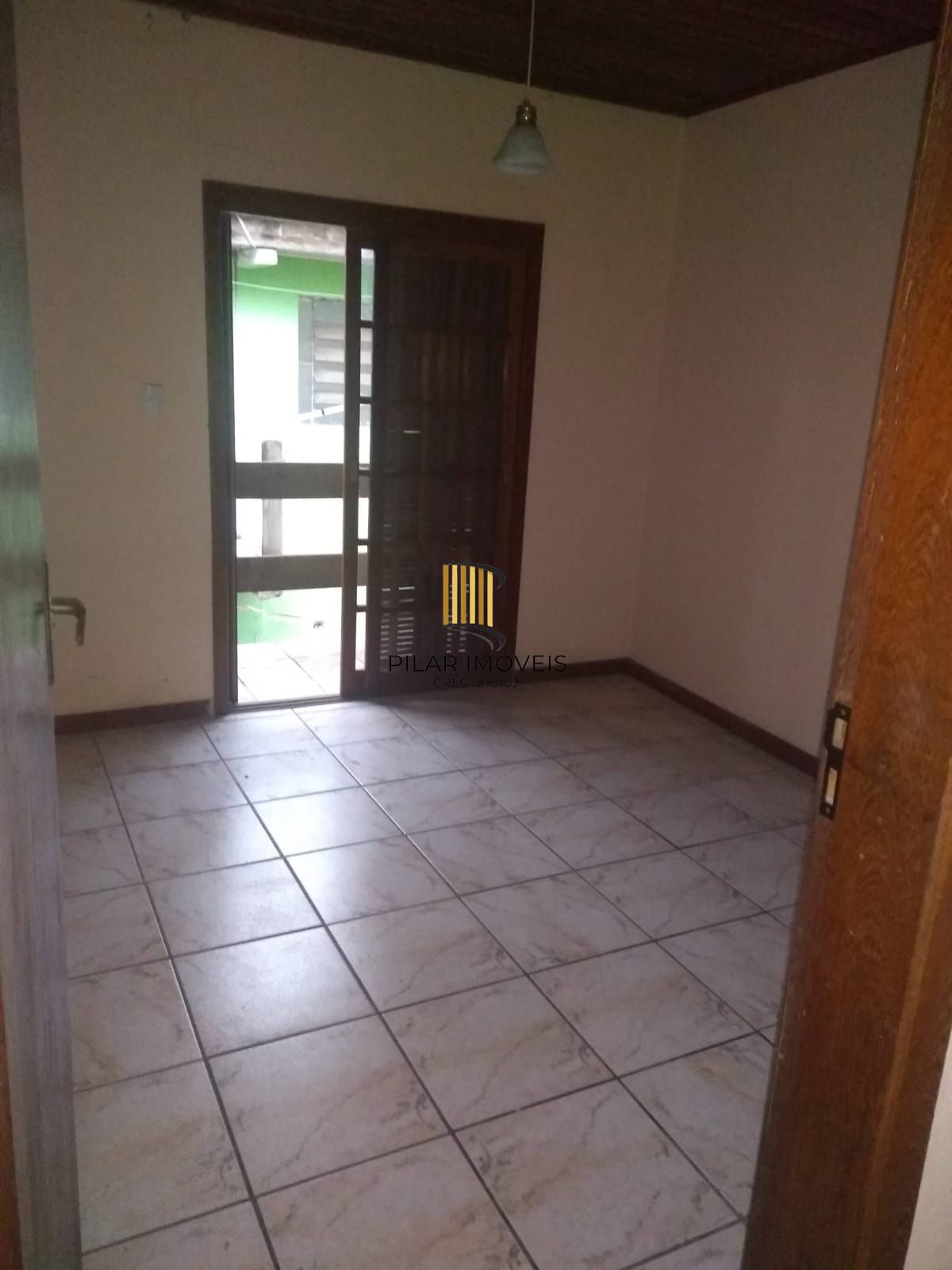 Excelente terreno de esquina com dois prédios (comercial e residencial)