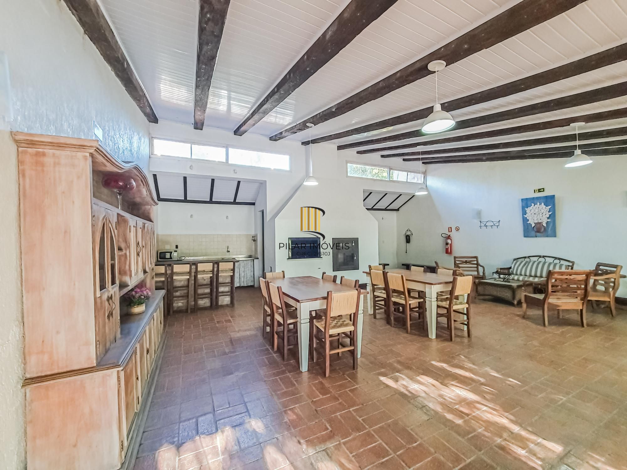 Casa em condomínio mobiliada, 3 dormitórios