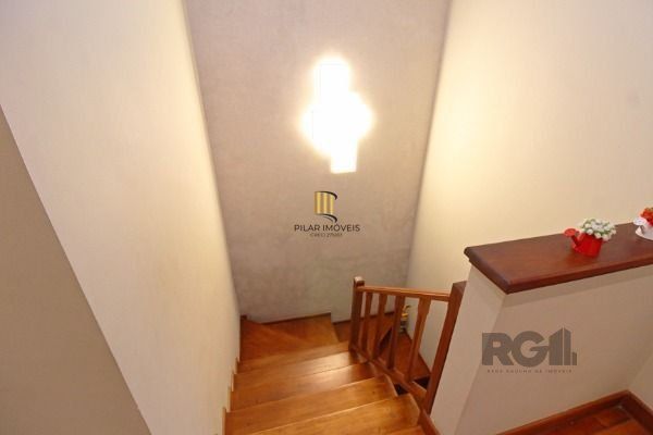 Casa 3 dormitórios no bairro Hípica