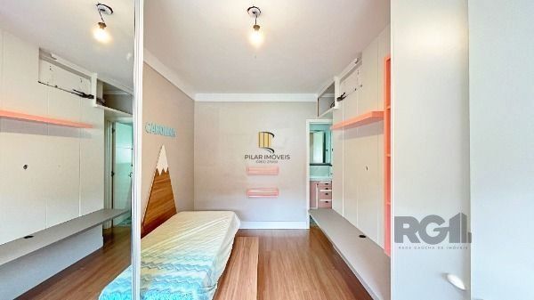 Casa de Condomínio 4 dormitórios no bairro Tristeza
