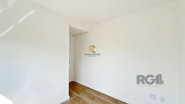 Casa Condominio em Porto Alegre, no bairro Ipanema, com 3 dormitório(s), e 3 banheiros, à venda.