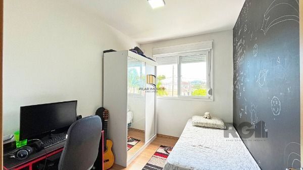 Casa 3 dormitórios no bairro Hípica