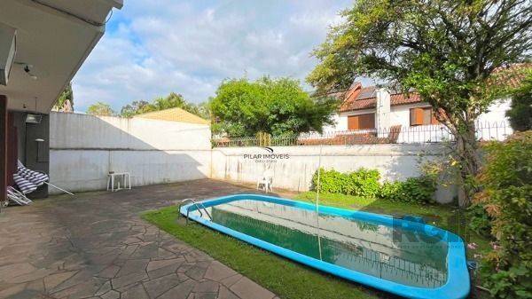 Casa para Venda - 320m², 5 dormitórios, sendo 3 suites, 8 vagas - Ipanema