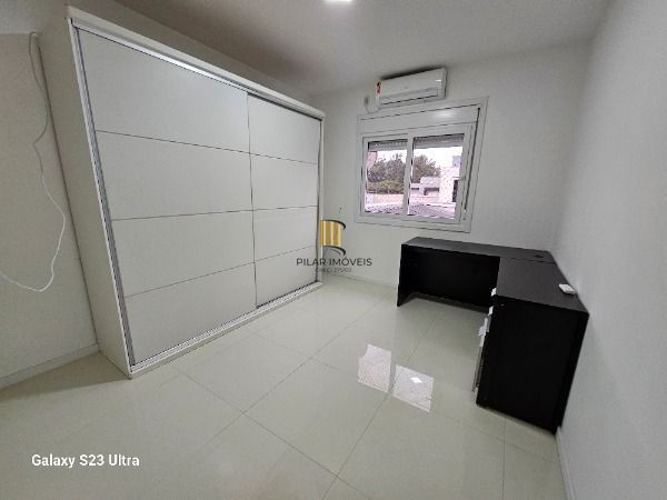 Casa Condominio em Porto Alegre, no bairro Hípica, com 4 dormitório(s), e 4 banheiros, à venda.