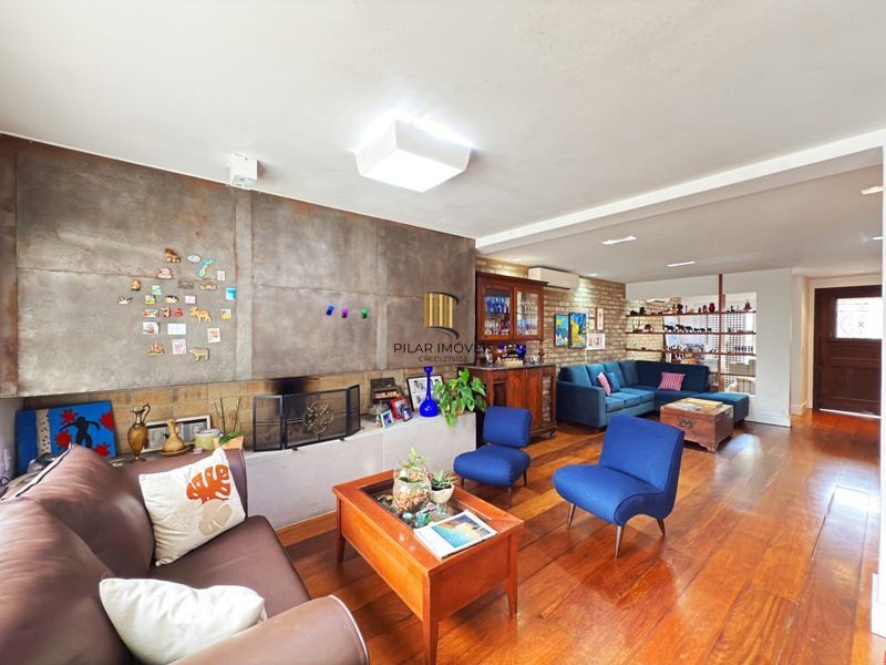 Residência, ótimo padrão com 4 suítes nos altos do Jardim Isabel, com vista perene para o Guaiba e Por-do-Sol