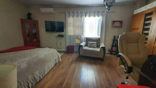 Predio para Venda - 353m², 4 dormitórios, sendo 3 suites, 2 vagas - Hípica