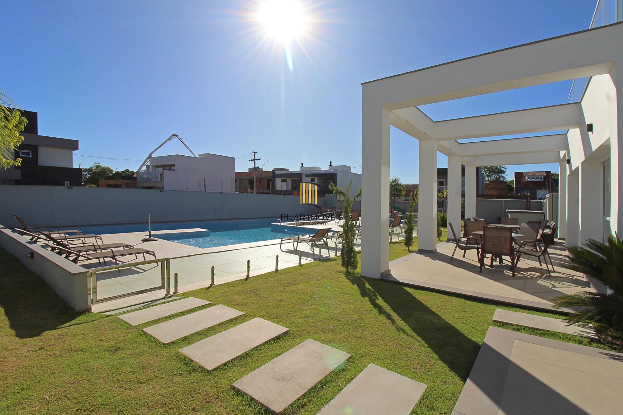 Casa Condominio em Porto Alegre, no bairro Ipanema, com 3 dormitório(s), e 3 banheiros, à venda.