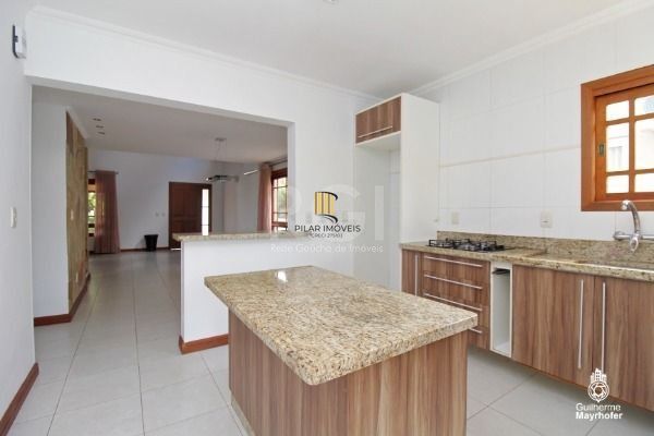 Casa de Condomínio 3 dormitórios no bairro Hípica