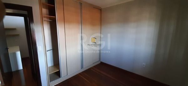 Sobrado para Venda - 246.69m², 3 dormitórios, sendo 1 suites, 2 vagas - Vila Nova