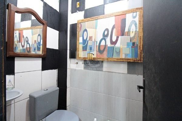 Casa Condominio em Porto Alegre, no bairro Ipanema, com 3 dormitório(s), e 3 banheiros, à venda.