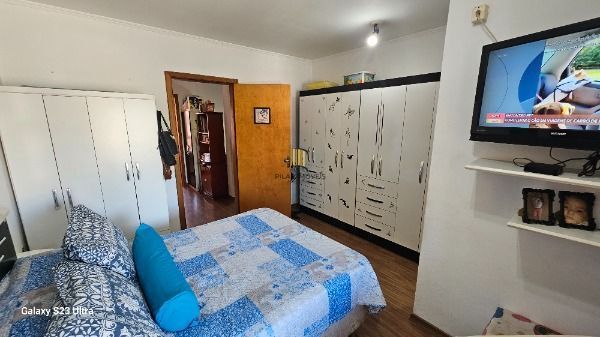 Casa 2 dormitórios no bairro Hípica