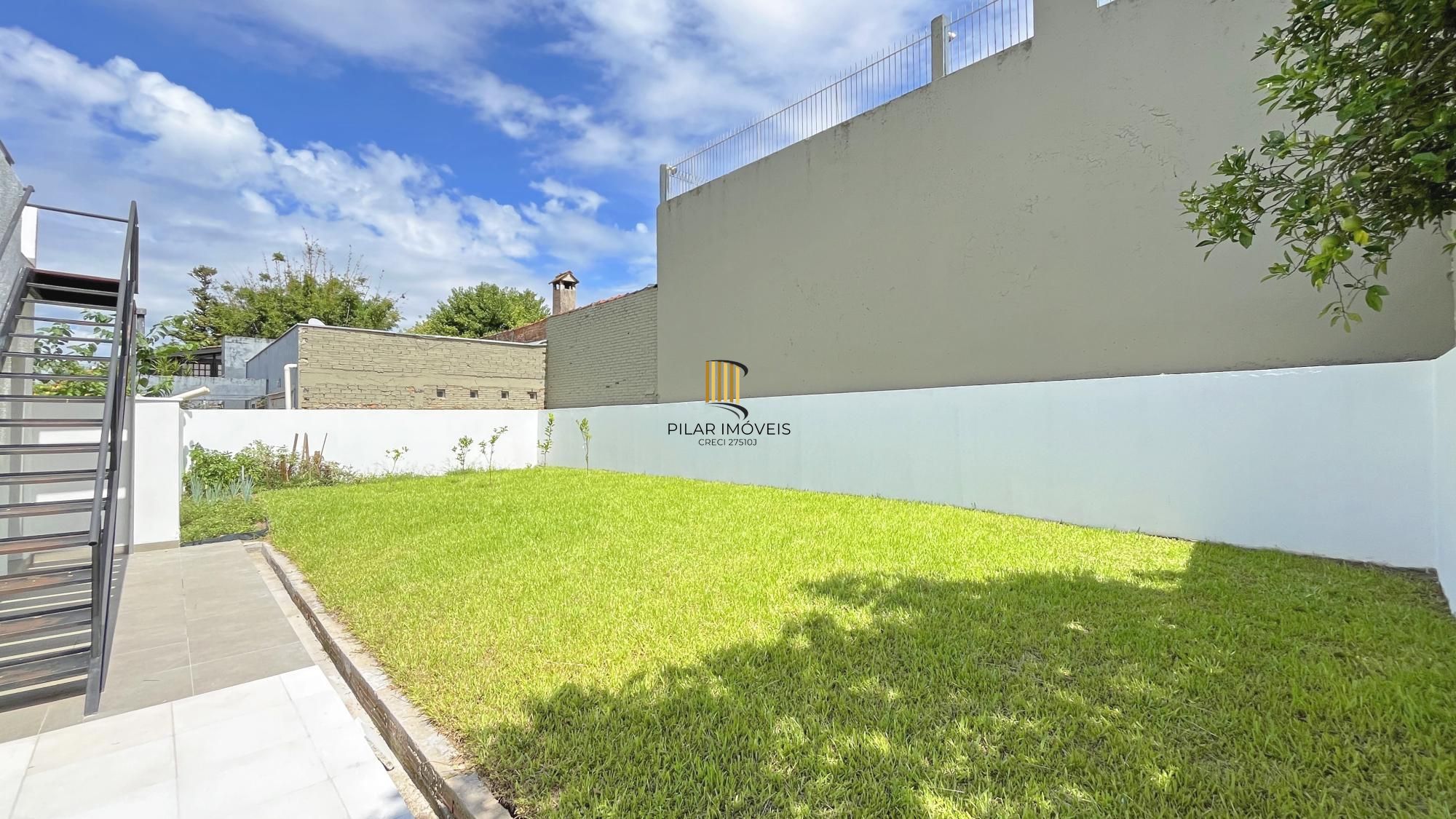 Casa 3 dormitórios no bairro Ipanema