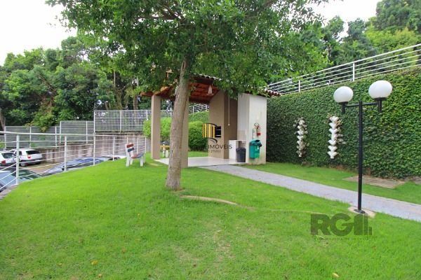 Apartamento em Porto Alegre, no bairro Vila Nova, com 2 dormitório(s), e 2 banheiros, à venda.