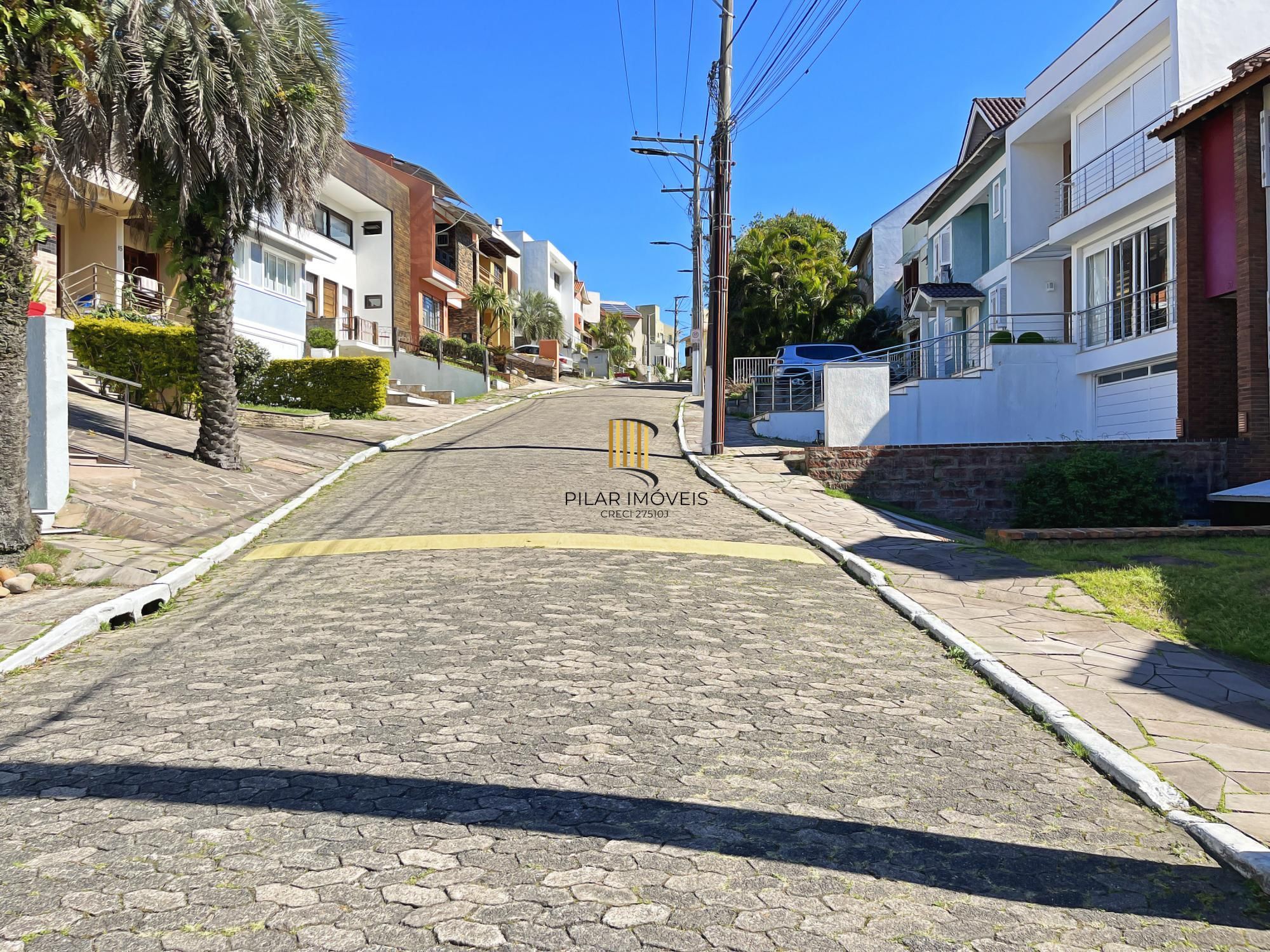 Casa de Condomínio 3 dormitórios no bairro Vila Nova