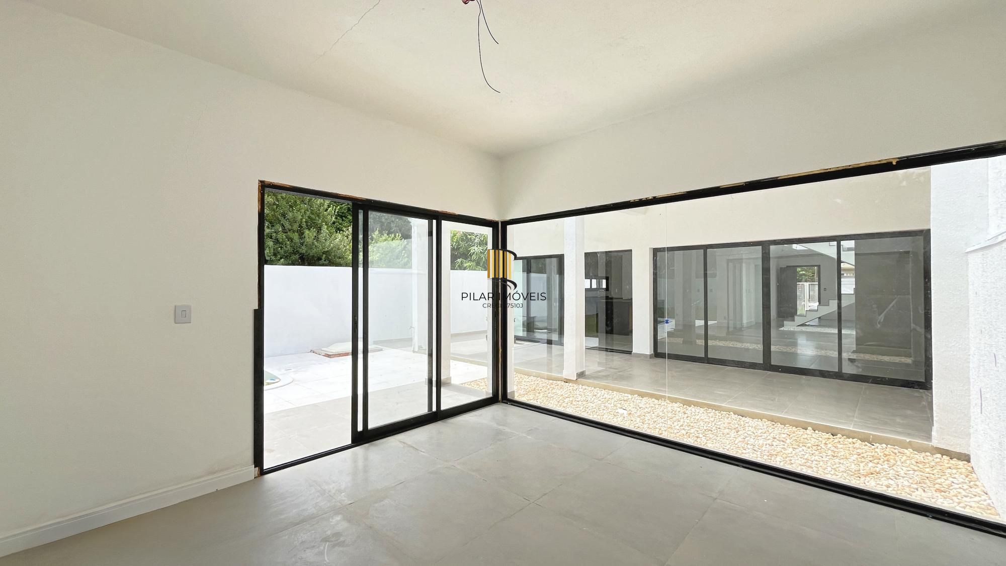 Casa 3 dormitórios no bairro Ipanema