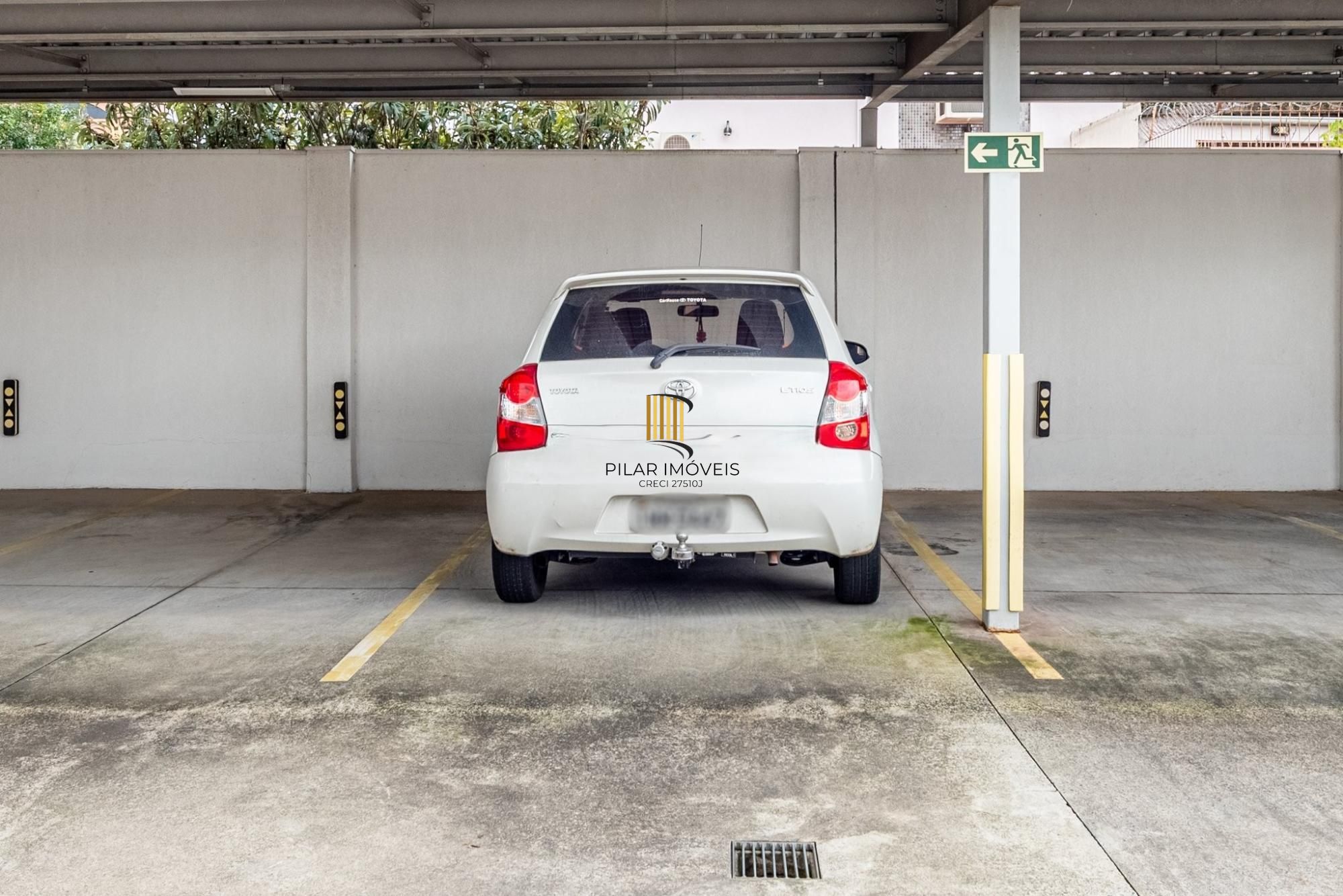 Apartamento Garden com 3 dormitórios e 3 vagas, no coração do Menino Deus!