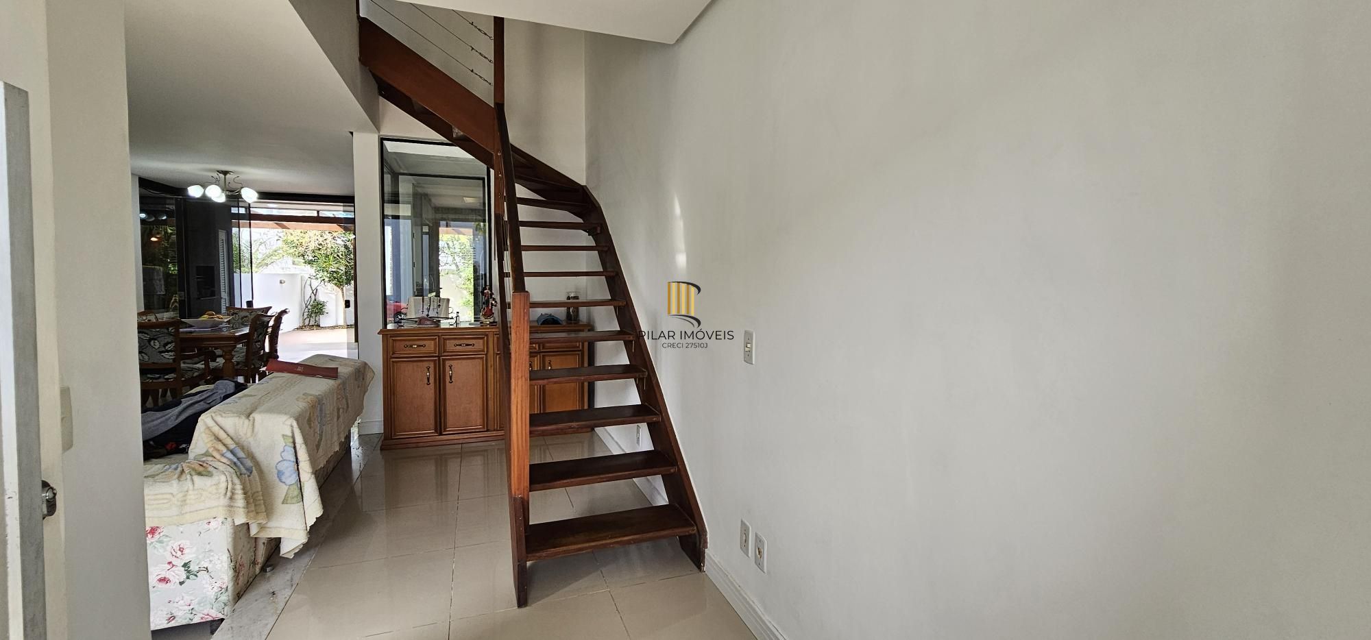 Casa 3 dormitórios no bairro Hípica