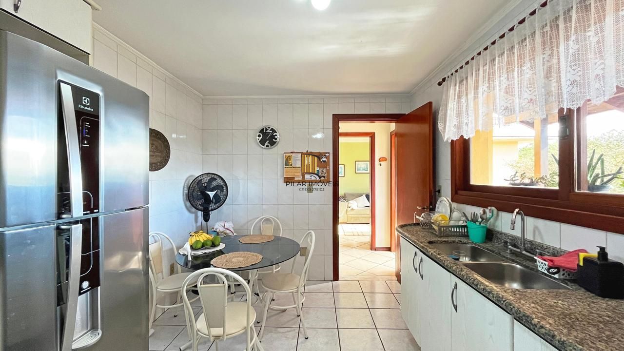 Casa 3 dormitórios no bairro Tristeza